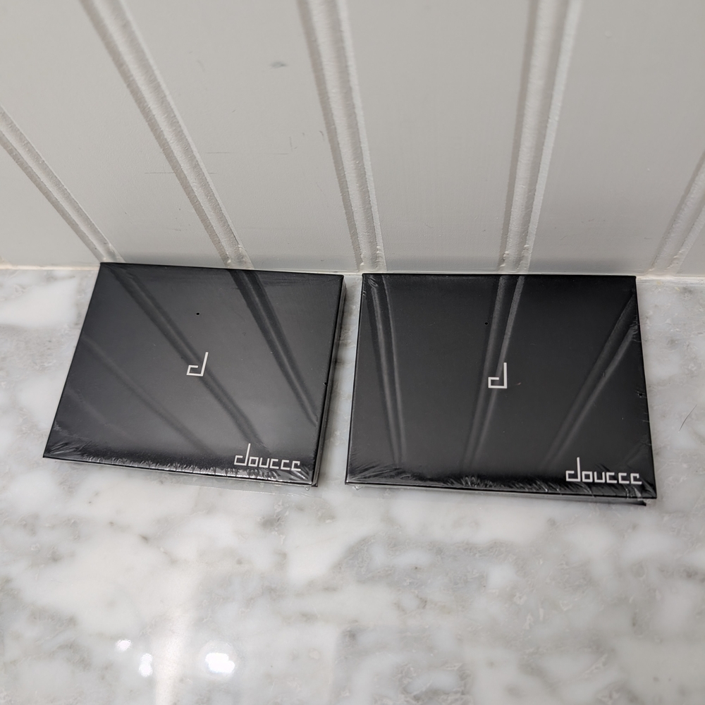 Set of two (2) NIB Doucce On the Go Palettes